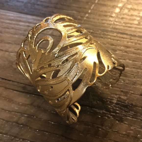 Kendra Scott gold Salome cuff - Picture 2 of 4